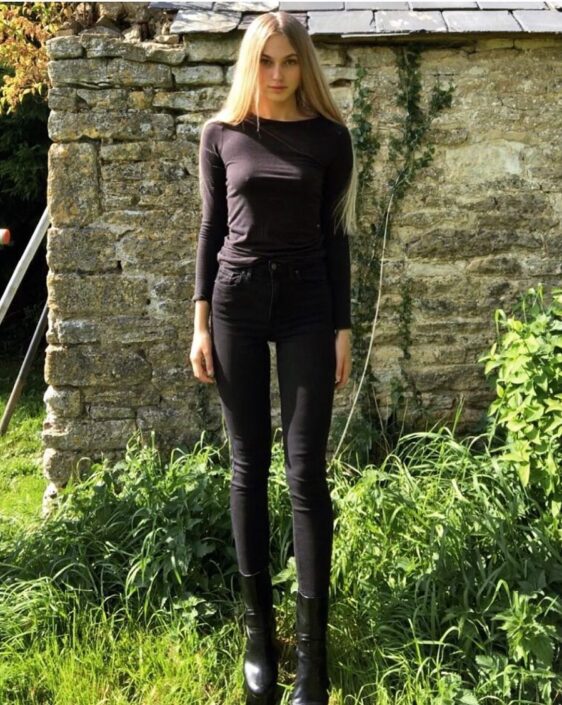Agenzia Modelle Brescia • RHEANNA C • NEW FACES, Fotomodella Over 20, Fotomodello Under 18, Fotomodella