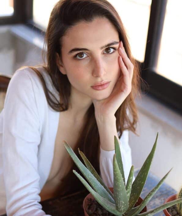 Agenzia Modelle Brescia • CLIZIA S • DEVELOPMENT, Fotomodella Legs / Hand, Fotomodella Over 20