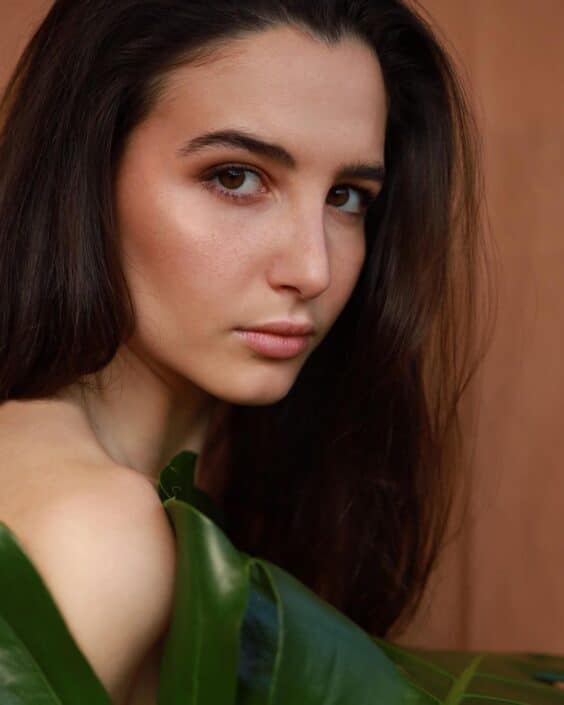 Agenzia Modelle Brescia • CLIZIA S • DEVELOPMENT, Fotomodella Legs / Hand, Fotomodella Over 20