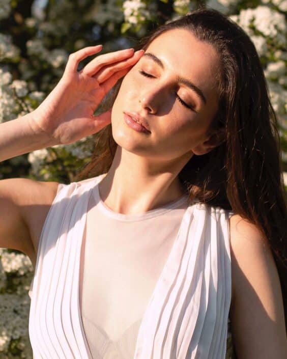 Agenzia Modelle Brescia • CLIZIA S • DEVELOPMENT, Fotomodella Legs / Hand, Fotomodella Over 20