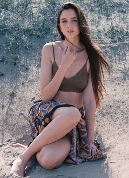 Agenzia Modelle Brescia • CLIZIA S • DEVELOPMENT, Fotomodella Legs / Hand, Fotomodella Over 20