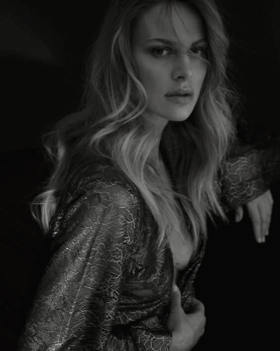 Agenzia Modelle Brescia • ALESSANDRA T • Fotomodella Influencer, WOMEN, Fotomodella Di Colore, Fotomodella Over 30