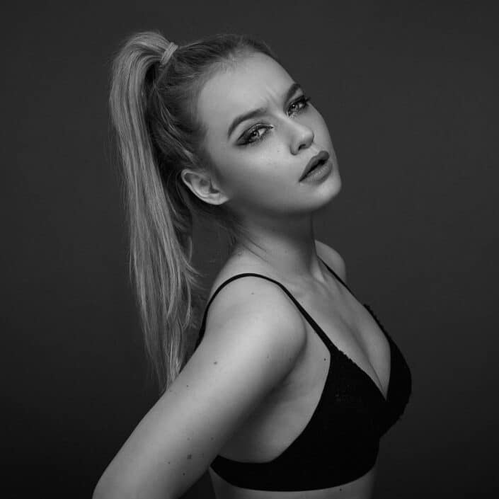Agenzia Modelle Brescia • MORGAN S • NEW FACES, Fotomodella Over 20, Fotomodella