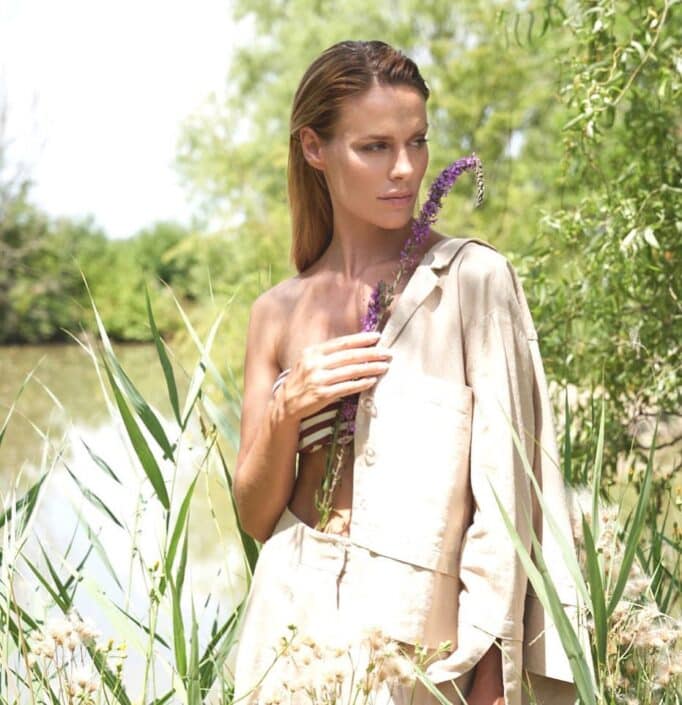 Agenzia Modelle Brescia • ALESSANDRA T • Fotomodella Influencer, WOMEN, Fotomodella Di Colore, Fotomodella Over 30