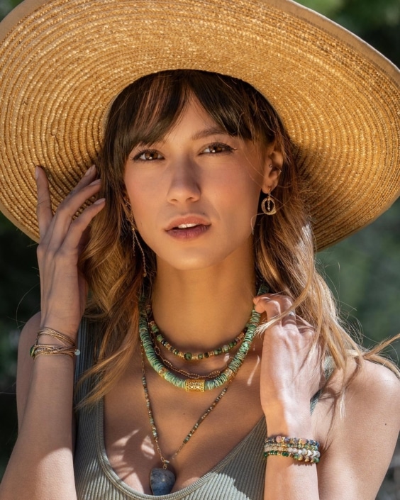 Agenzia Modelle Brescia &bull; ALBERTINE N &bull; Fotomodella Influencer, WOMEN