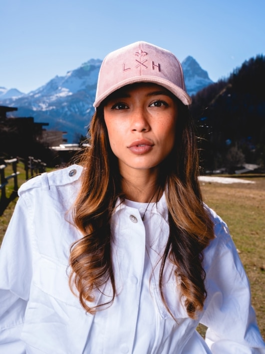 Agenzia Modelle Brescia &bull; ALBERTINE N &bull; Fotomodella Influencer, WOMEN