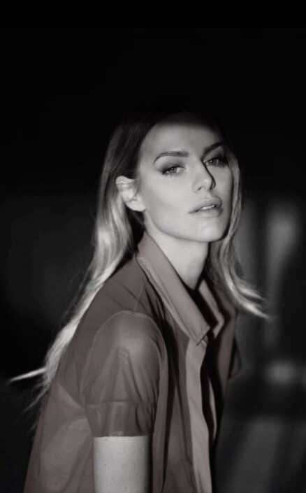 Agenzia Modelle Brescia • ALESSANDRA T • Fotomodella Influencer, WOMEN, Fotomodella Di Colore, Fotomodella Over 30