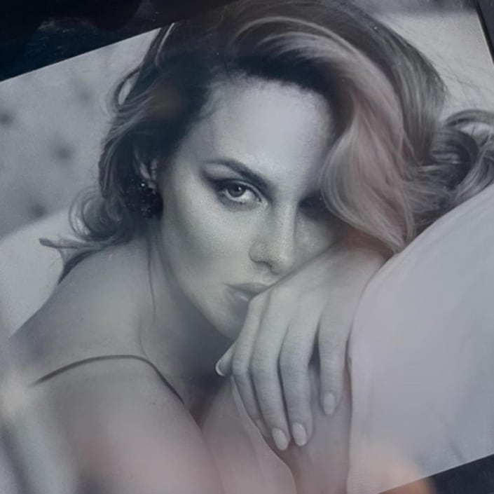 Agenzia Modelle Brescia • ALESSANDRA T • Fotomodella Influencer, WOMEN, Fotomodella Di Colore, Fotomodella Over 30