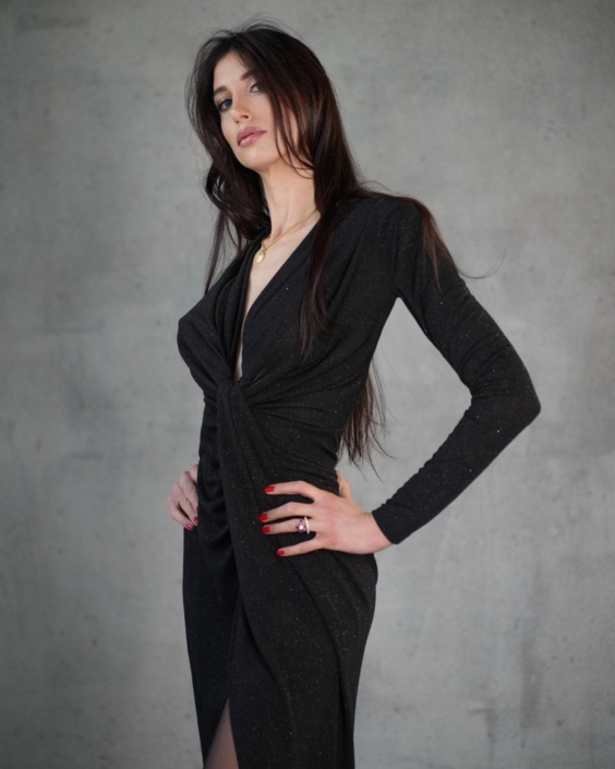 Agenzia Modelle Brescia &bull; ALEXANDRA O &bull; WOMEN, Fotomodella Legs / Hand, Fotomodella Over 30