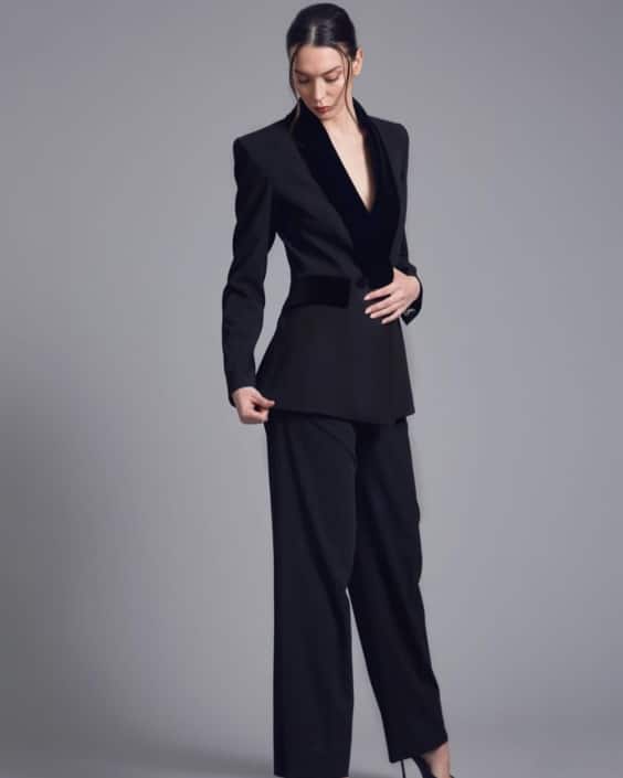 Agenzia Modelle Brescia • ALEXANE D • Fotomodella Influencer, WOMEN, Fotomodella Over 20, PIEDE/SHOES 37