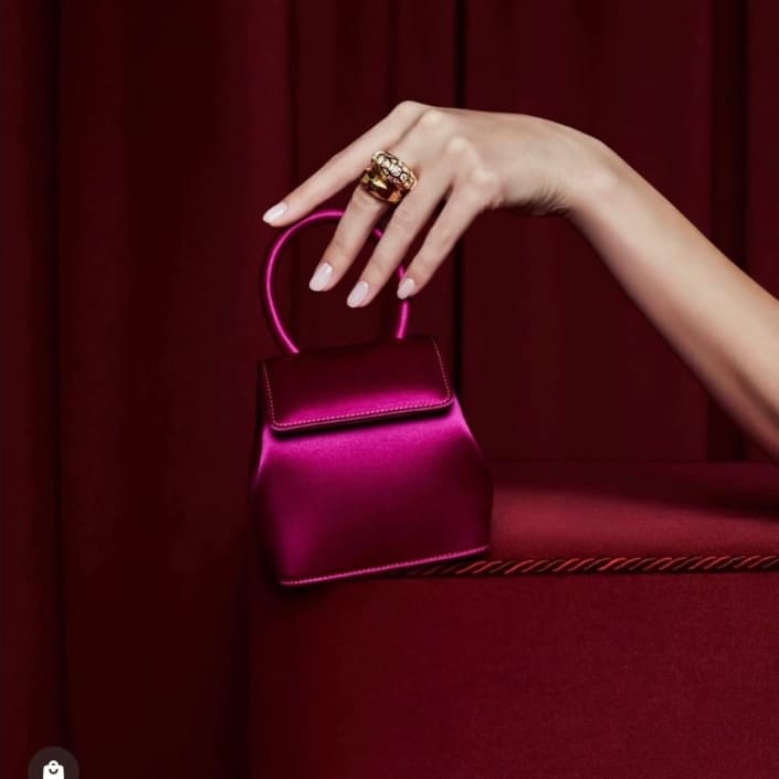 Agenzia Modelle Brescia • ALEXANE D • Fotomodella Influencer, WOMEN, Fotomodella Over 20, PIEDE/SHOES 37