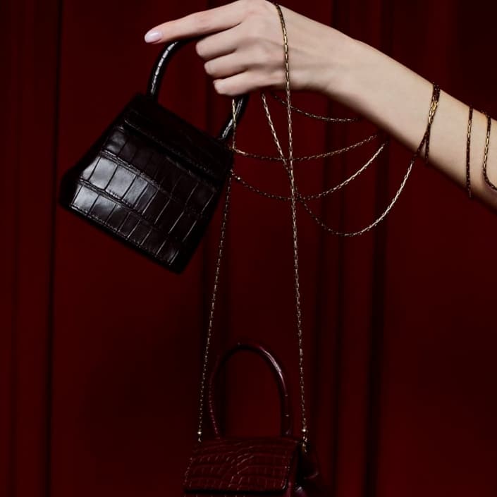 Agenzia Modelle Brescia • ALEXANE D • Fotomodella Influencer, WOMEN, Fotomodella Over 20, PIEDE/SHOES 37