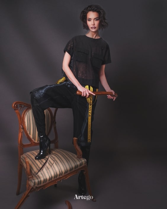 Agenzia Modelle Brescia • ALEXANE D • Fotomodella Influencer, WOMEN, Fotomodella Over 20, PIEDE/SHOES 37