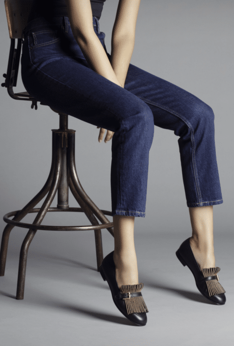 Agenzia Modelle Brescia • ALEXANE D • Fotomodella Influencer, WOMEN, Fotomodella Over 20, PIEDE/SHOES 37