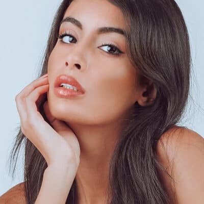 Agenzia Modelle Brescia &bull; VALENTINA V &bull; Donna