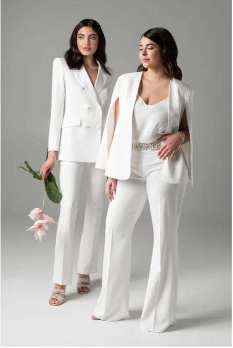 Agenzia Modelle Brescia &bull; ANNA R &bull; Fotomodella Influencer, Fotomodella Legs / Hand, Fotomodella Over 30, Fotomodella Over 20, CURVY, PIEDE/SHOES 37