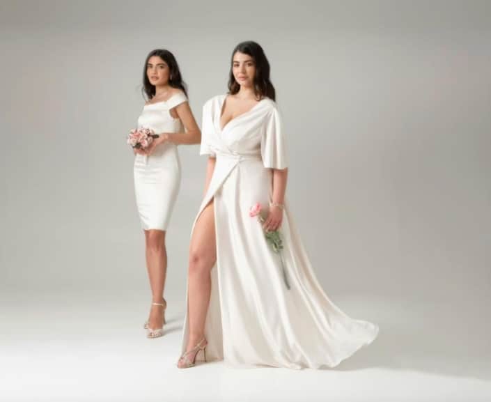 Agenzia Modelle Brescia &bull; ANNA R &bull; Fotomodella Influencer, Fotomodella Legs / Hand, Fotomodella Over 30, Fotomodella Over 20, CURVY, PIEDE/SHOES 37