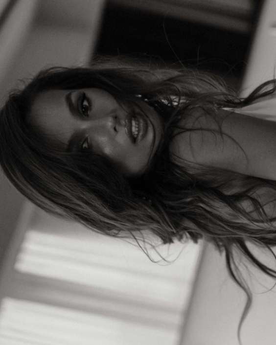 Agenzia Modelle Brescia &bull; ARINA B &bull; Fotomodella Influencer, WOMEN, Fotomodella Over 20, PIEDE/SHOES 37