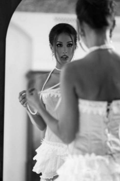 Agenzia Modelle Brescia &bull; ARINA B &bull; Fotomodella Influencer, WOMEN, Fotomodella Over 20, PIEDE/SHOES 37