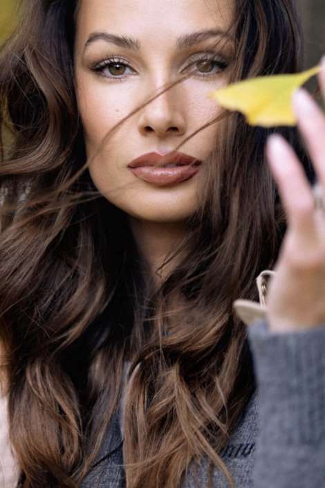 Agenzia Modelle Brescia &bull; ARINA B &bull; Fotomodella Influencer, WOMEN, Fotomodella Over 20, PIEDE/SHOES 37