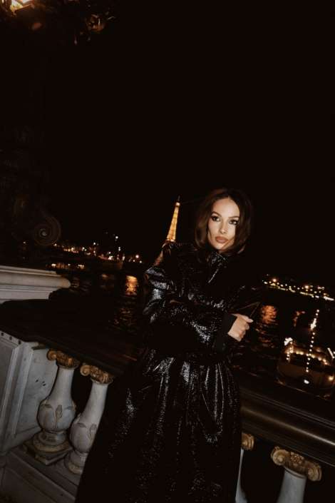 Agenzia Modelle Brescia &bull; ARINA B &bull; Fotomodella Influencer, WOMEN, Fotomodella Over 20, PIEDE/SHOES 37