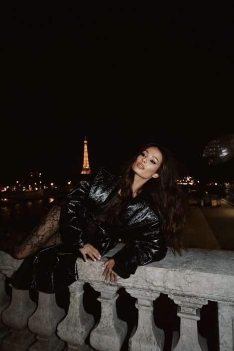 Agenzia Modelle Brescia &bull; ARINA B &bull; Fotomodella Influencer, WOMEN, Fotomodella Over 20, PIEDE/SHOES 37