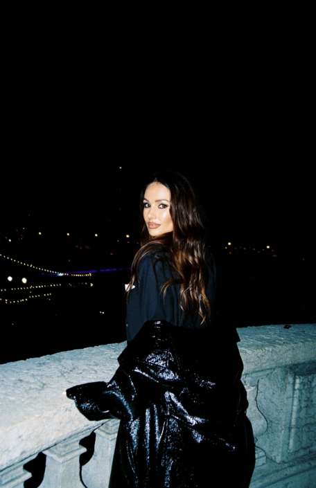 Agenzia Modelle Brescia &bull; ARINA B &bull; Fotomodella Influencer, WOMEN, Fotomodella Over 20, PIEDE/SHOES 37