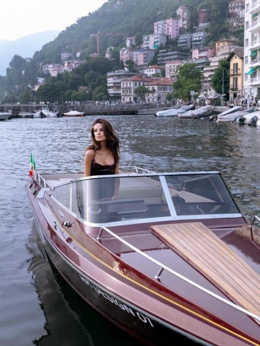 Agenzia Modelle Brescia • ARINA B • Fotomodella Influencer, WOMEN, Fotomodella Over 20, PIEDE/SHOES 37