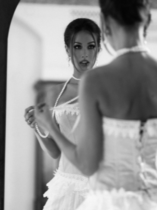 Agenzia Modelle Brescia • ARINA B • Fotomodella Influencer, WOMEN, Fotomodella Over 20, PIEDE/SHOES 37