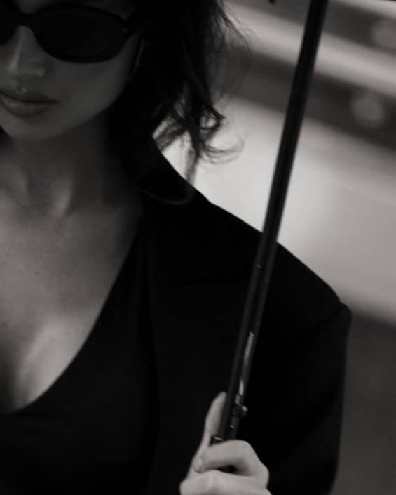 Agenzia Modelle Brescia • ARINA B • Fotomodella Influencer, WOMEN, Fotomodella Over 20, PIEDE/SHOES 37