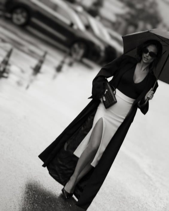 Agenzia Modelle Brescia • ARINA B • Fotomodella Influencer, WOMEN, Fotomodella Over 20, PIEDE/SHOES 37