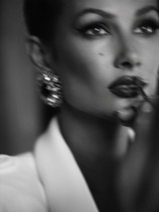 Agenzia Modelle Brescia • ARINA B • Fotomodella Influencer, WOMEN, Fotomodella Over 20, PIEDE/SHOES 37