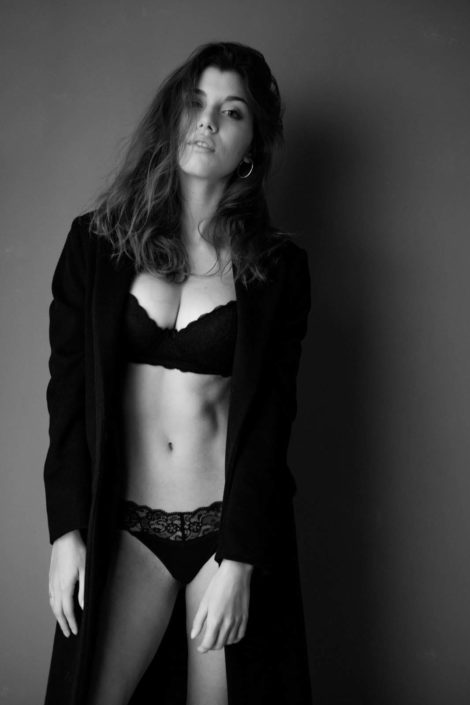 Agenzia Modelle Brescia • BEATRICE F • NEW FACES, Fotomodella Over 20, Fotomodello Under 18, Fotomodella, PIEDE/SHOES 37
