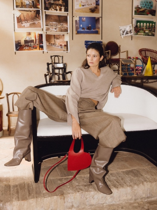 Agenzia Modelle Brescia • BEATRICE G • WOMEN, Fotomodella Legs / Hand, Fotomodella Over 30, Fotomodella Over 20