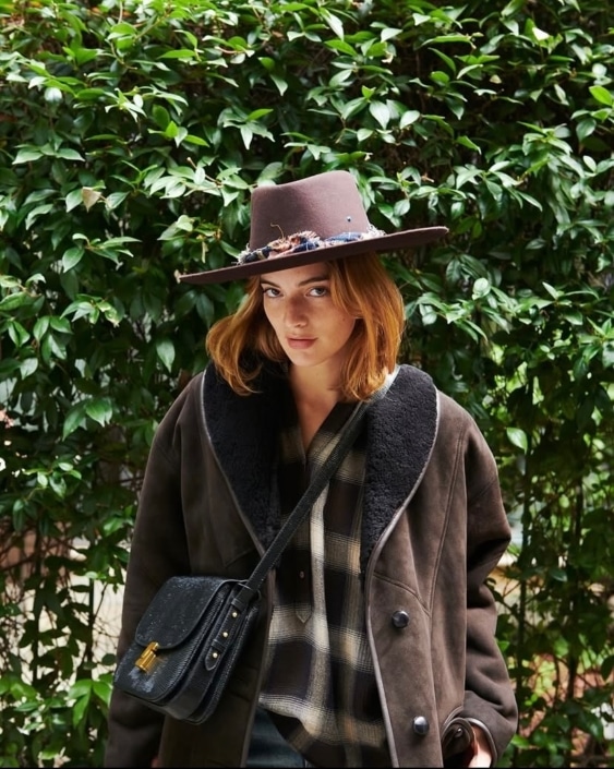 Agenzia Modelle Brescia • CAMILLA BA • Fotomodella Influencer, WOMEN, Fotomodella Over 20