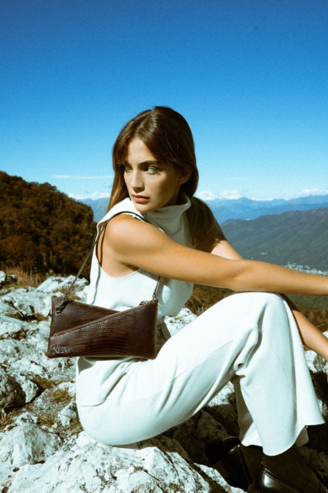 Agenzia Modelle Brescia • CAMILLA BA • Fotomodella Influencer, WOMEN, Fotomodella Over 20