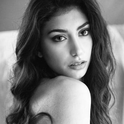 Agenzia Modelle Brescia &bull; VIRGINIA F &bull; Donna