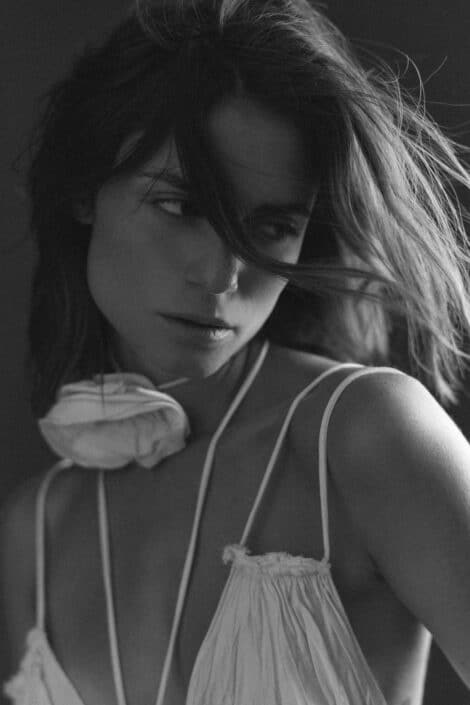 Agenzia Modelle Brescia • CHIARA BU • WOMEN, Fotomodella Legs / Hand, Fotomodella Over 20, PIEDE/SHOES 37