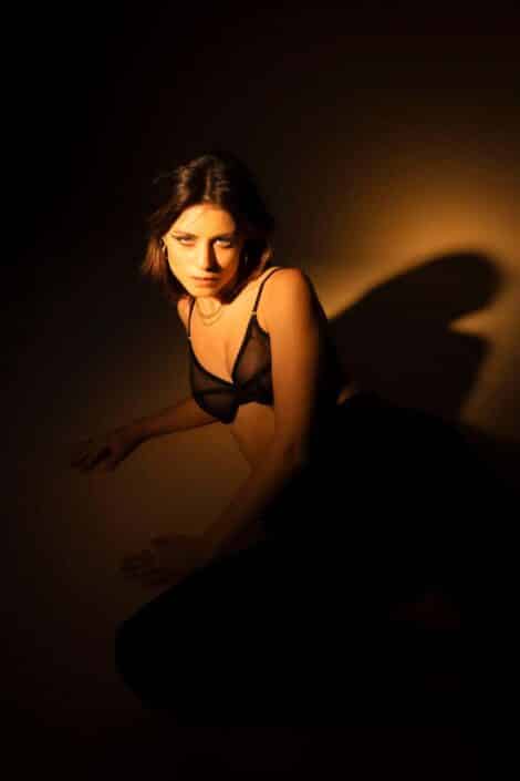 Agenzia Modelle Brescia • CHIARA BU • WOMEN, Fotomodella Legs / Hand, Fotomodella Over 20, PIEDE/SHOES 37