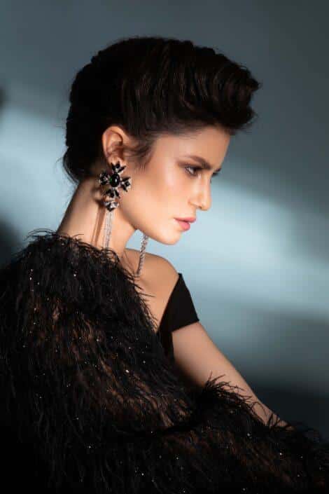 Agenzia Modelle Brescia • CHIARA BU • WOMEN, Fotomodella Legs / Hand, Fotomodella Over 20, PIEDE/SHOES 37