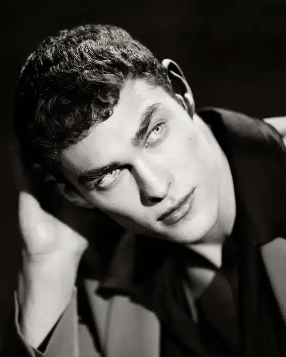 Agenzia Modelle Brescia • CHRISTIAN R • MEN, Fotomodello Uomo