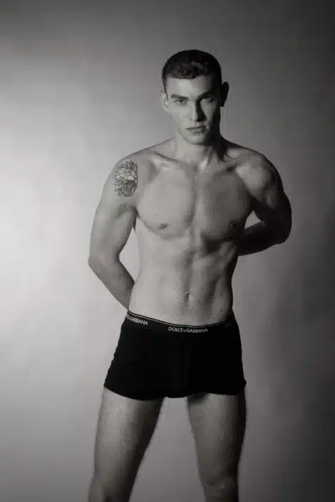 Agenzia Modelle Brescia • CHRISTIAN R • MEN, Fotomodello Uomo