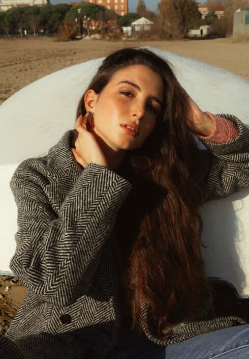 Agenzia Modelle Brescia • CLIZIA S • DEVELOPMENT, Fotomodella Legs / Hand, Fotomodella Over 20