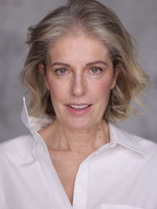 Agenzia Modelle Brescia &bull; CLOTILDE B &bull; SILVER, Fotomodella Over 40, Fotomodella Over 50, Fotomodella Over 60, Fotomodella Over 70