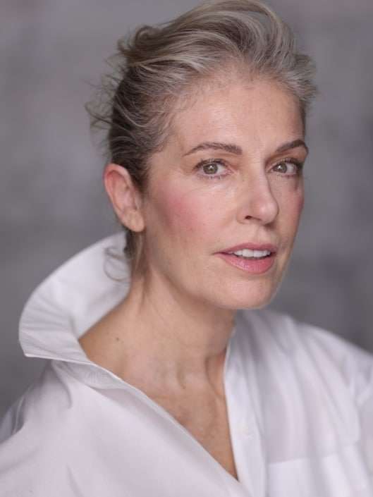 Agenzia Modelle Brescia &bull; CLOTILDE B &bull; SILVER, Fotomodella Over 40, Fotomodella Over 50, Fotomodella Over 60, Fotomodella Over 70