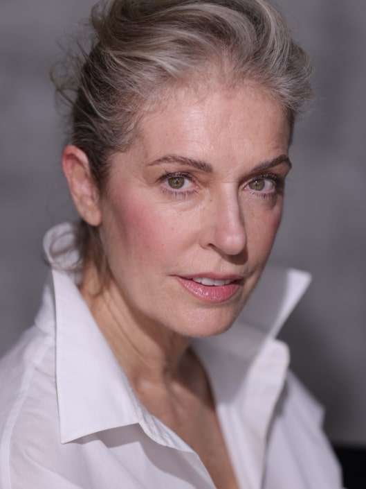 Agenzia Modelle Brescia &bull; CLOTILDE B &bull; SILVER, Fotomodella Over 40, Fotomodella Over 50, Fotomodella Over 60, Fotomodella Over 70