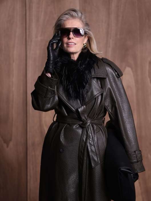 Agenzia Modelle Brescia &bull; CLOTILDE B &bull; SILVER, Fotomodella Over 40, Fotomodella Over 50, Fotomodella Over 60, Fotomodella Over 70