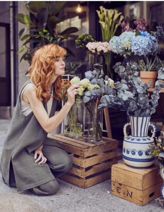 Agenzia Modelle Brescia &bull; EVA A &bull; WOMEN, Fotomodella Legs / Hand, Fotomodella Over 30