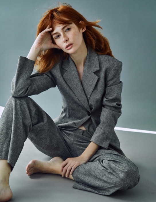 Agenzia Modelle Brescia &bull; EVA A &bull; WOMEN, Fotomodella Legs / Hand, Fotomodella Over 30