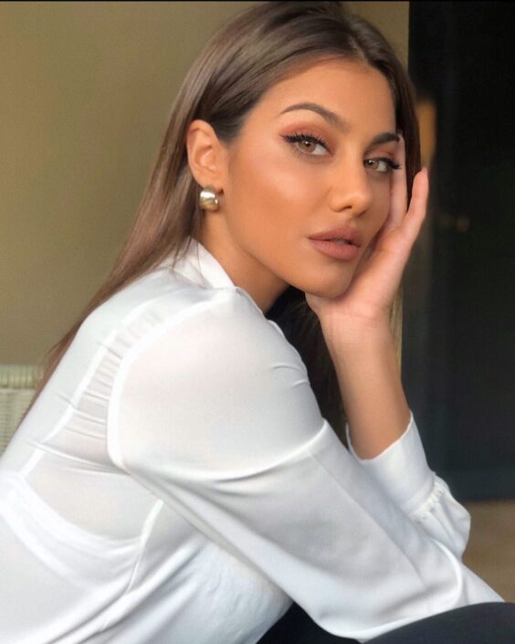 Agenzia Modelle Brescia • FEDERICA TO • NEW FACES, Fotomodella Over 20, Fotomodello Under 18, Fotomodella